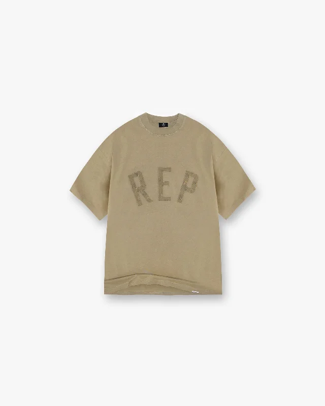 Rep Applique T-Shirt - Fawn