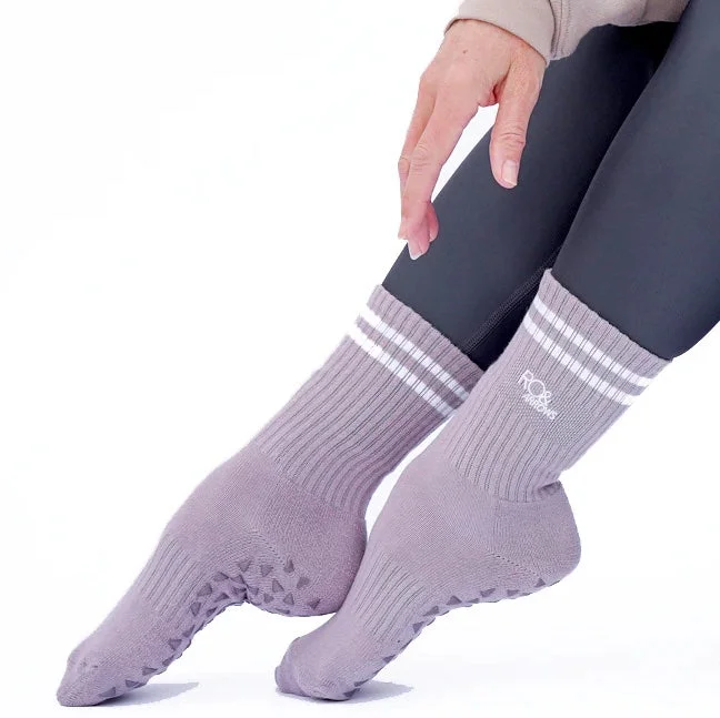 Ro & Arrows Maeve Retro Crew Grip Socks (Barre / Pilates)